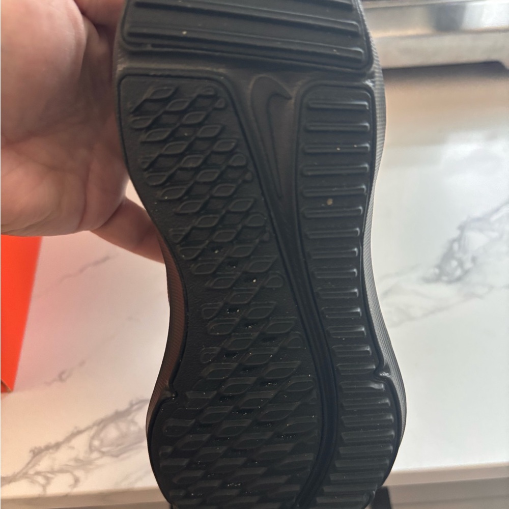 Nike Kids Black Sneakers - Picture 3 of 4